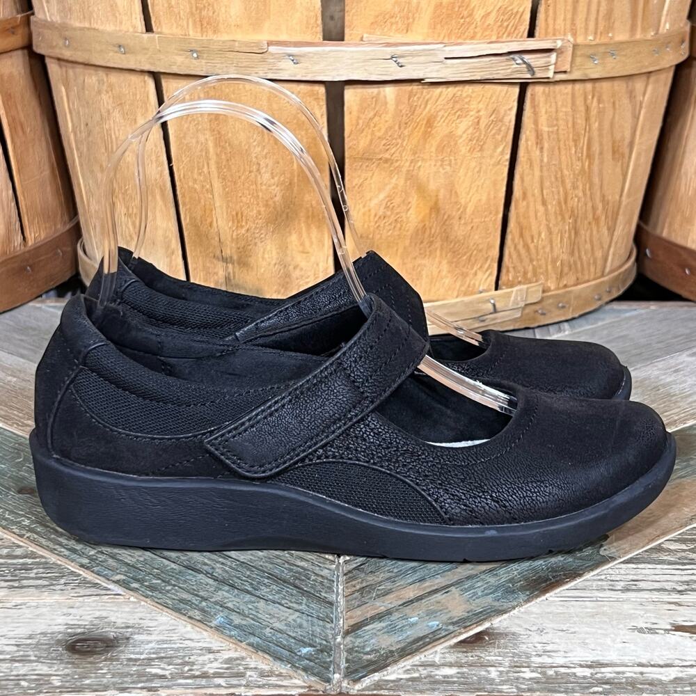 Cloudsteppers Clarks Sillian Bella Black Faux Nubuck Mary Jane Loafers Women 5.5